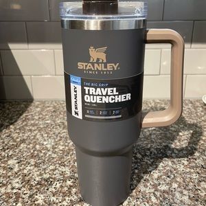 Stanley Adventure Quencher